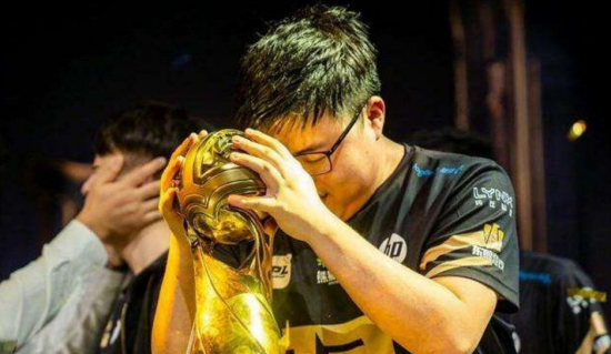 无畏契约分部暂停运营的背后原因分析